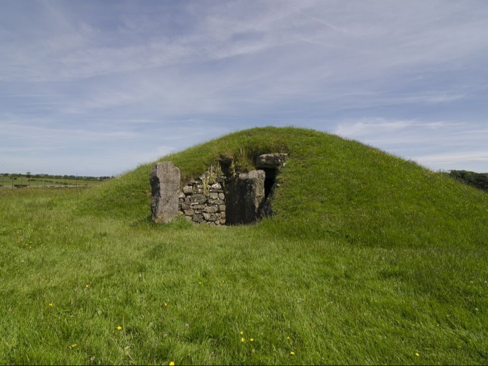 Bryn Celli Ddu megalithic site, Anglesey