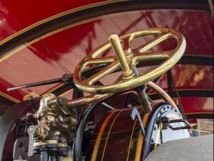 traction engine steering