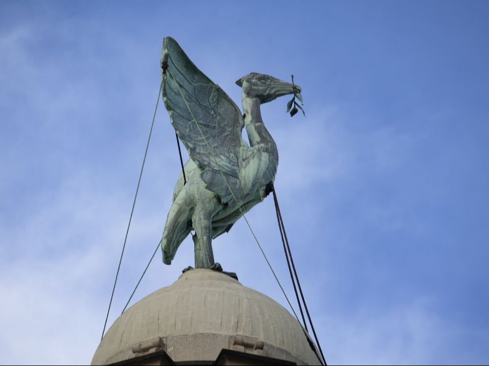 Liver Bird statue, Liverpool