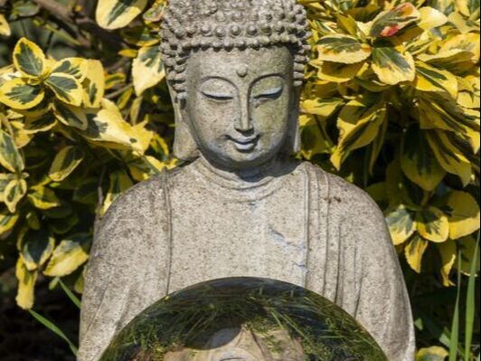 lens ball buddha
