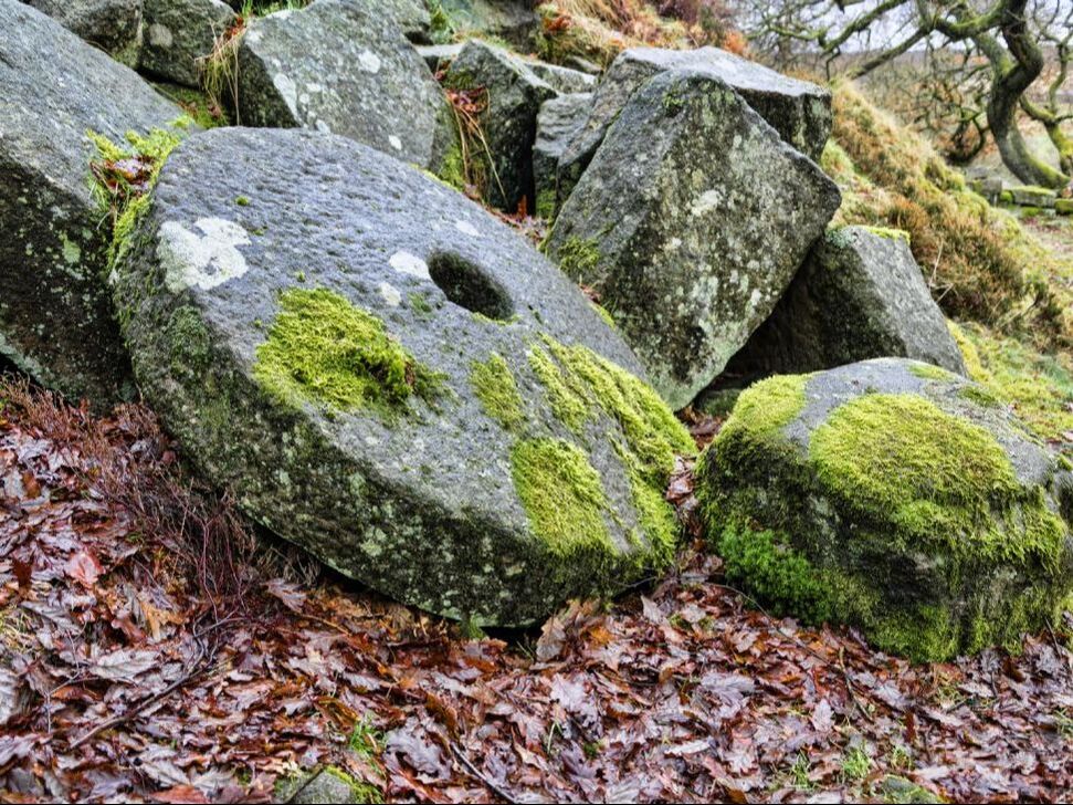 Derbyshire millstones